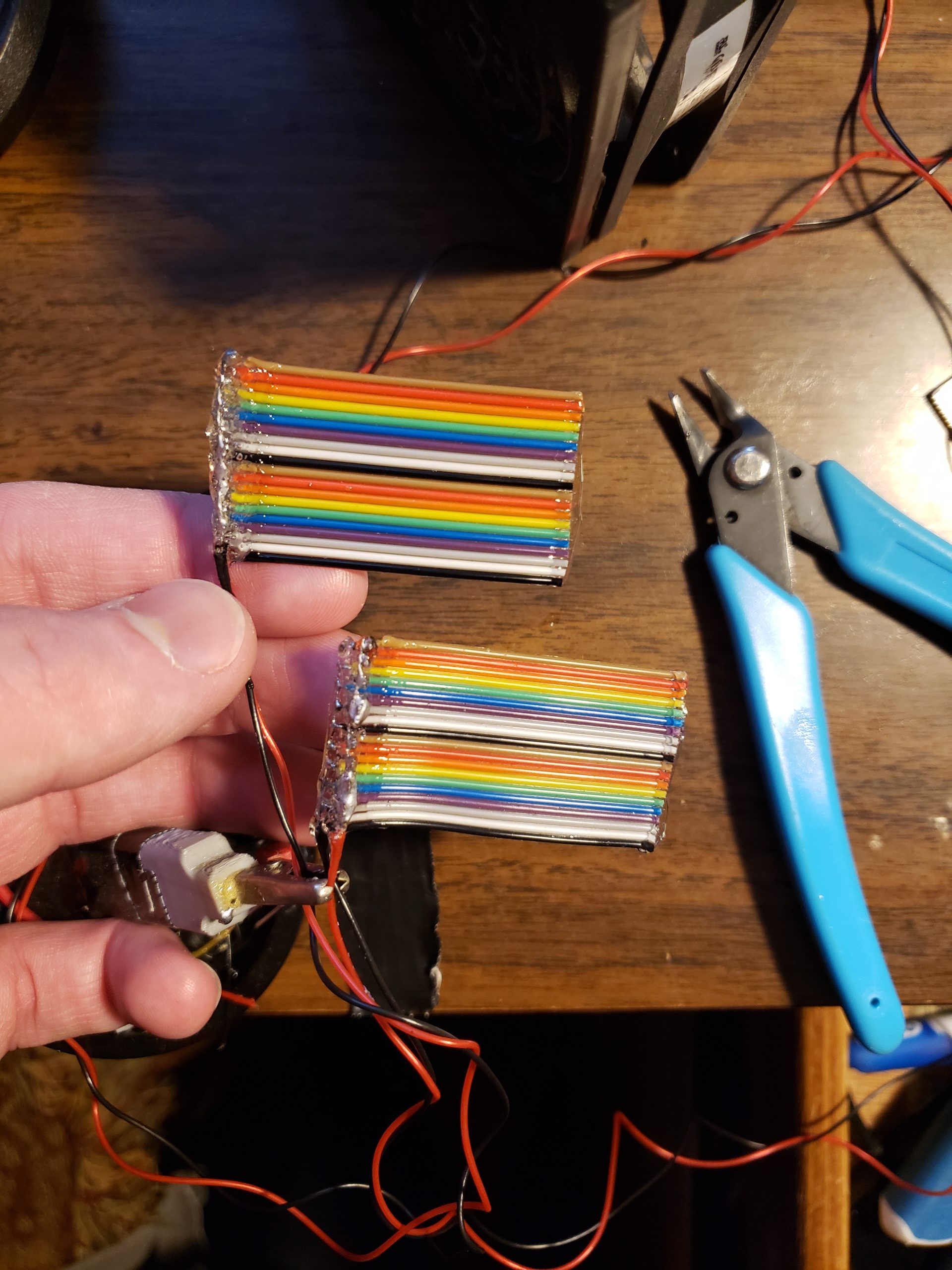The capacitive water level sensors